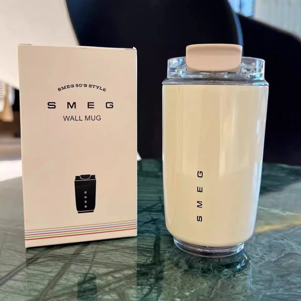 Tasse thermos SMEG en acier inoxydable - Maison Déco Lumière