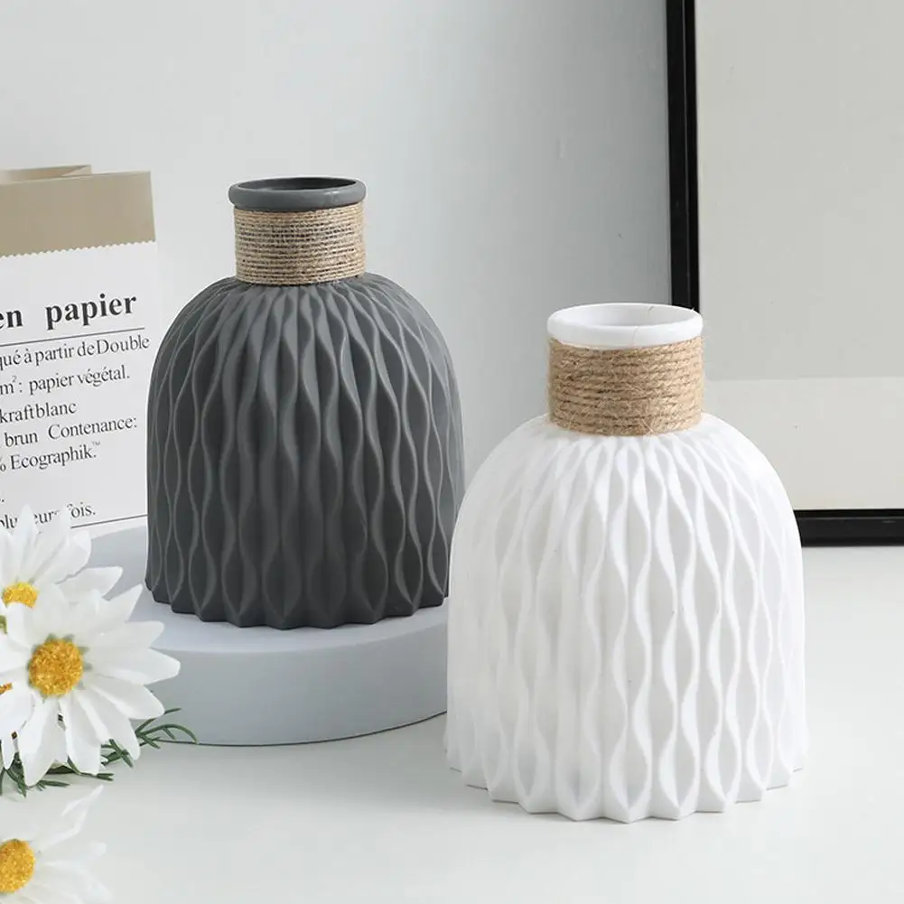 Vase à fleurs en plastique à ornement - Maison Déco Lumière