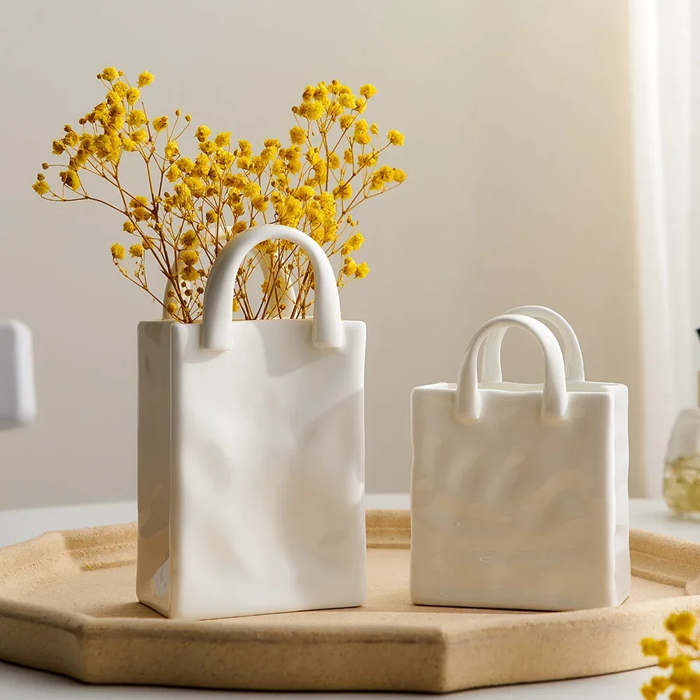 Vase en céramique en forme de sac à main - Maison Déco Lumière