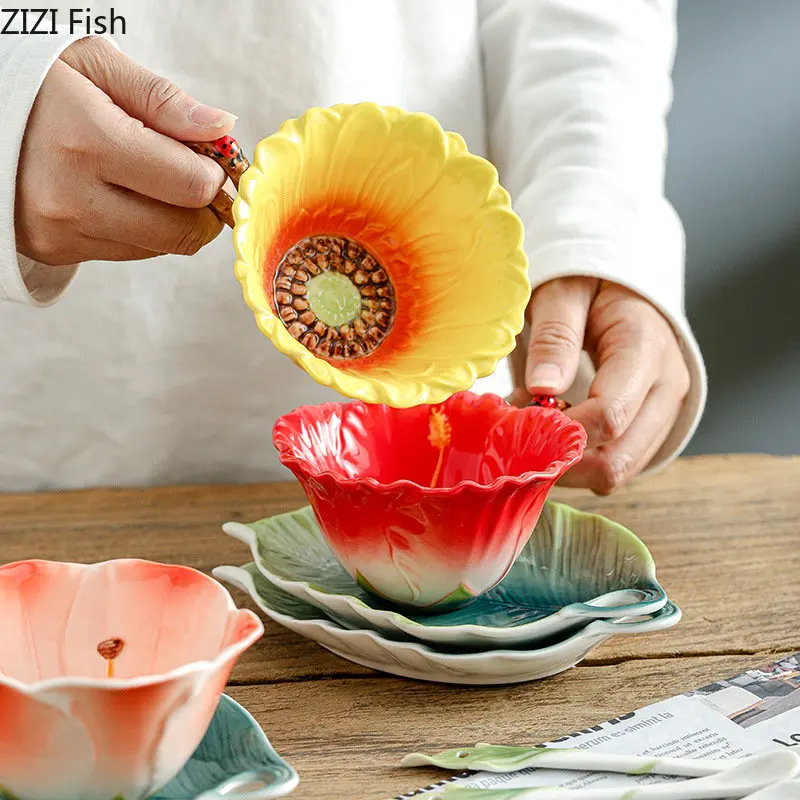 Tasse en céramique en forme de fleur - Maison Déco Lumière