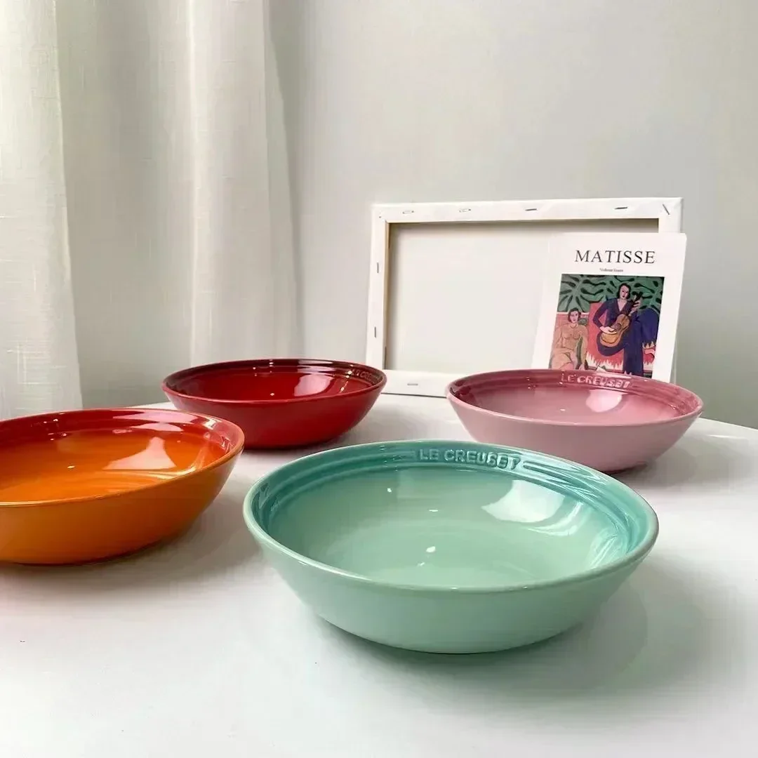 Assiette à soupe en céramique coloré - Le creuset - Maison Déco Lumière