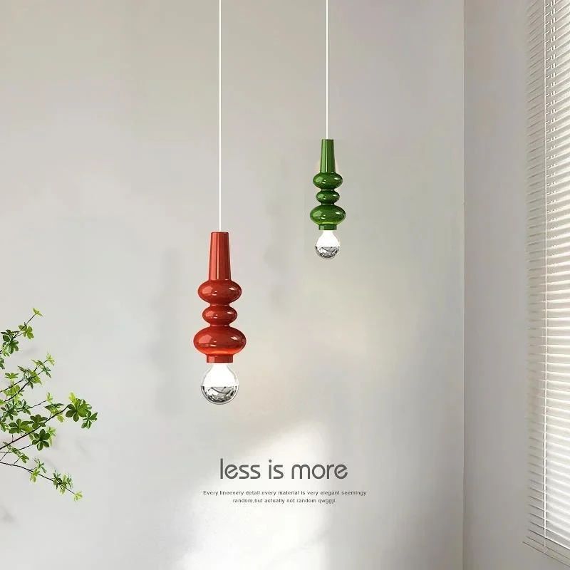 Luminaire LED suspendu au design moderne - Maison Déco Lumière